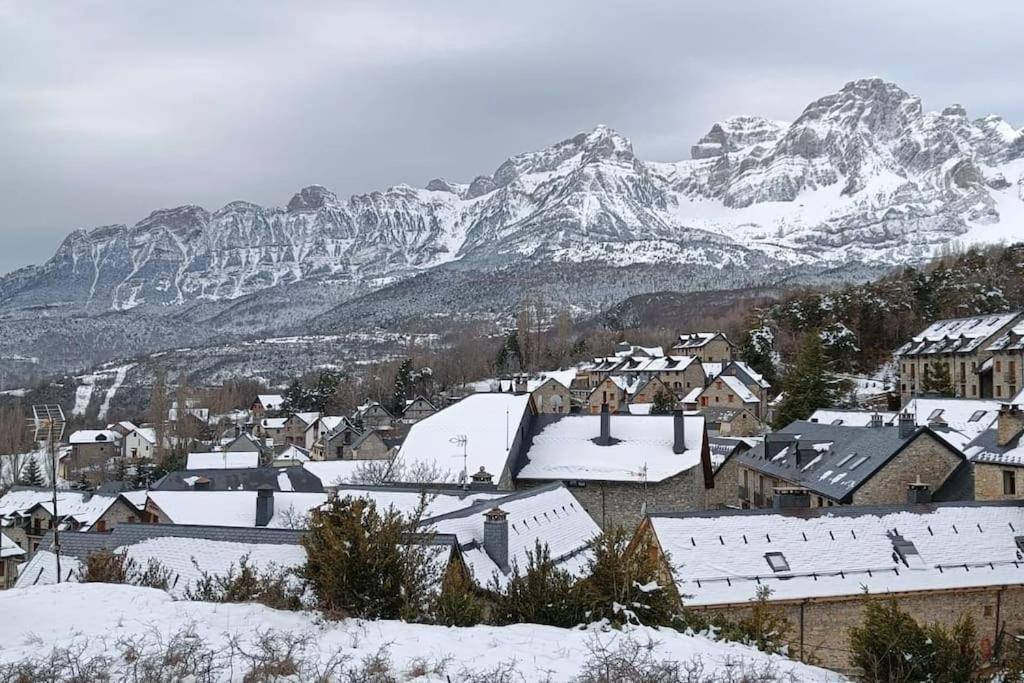 Atico En Pleno Pirineo Daire El Pueyo de Jaca Dış mekan fotoğraf