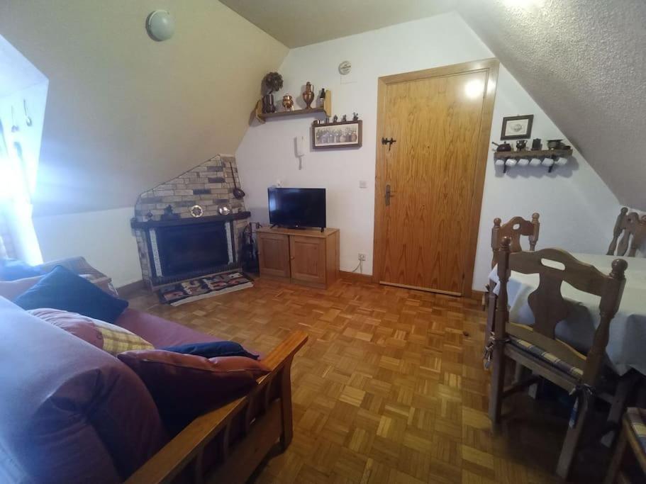 Atico En Pleno Pirineo Daire El Pueyo de Jaca Dış mekan fotoğraf